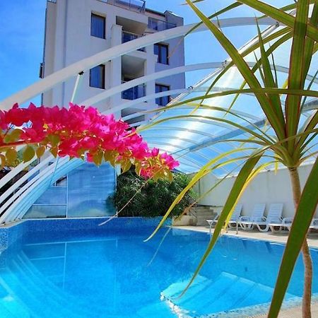Enis Hotel С Минерален Басейн Saparewa Banja Zewnętrze zdjęcie