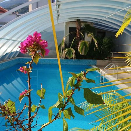 Enis Hotel С Минерален Басейн Saparewa Banja Zewnętrze zdjęcie