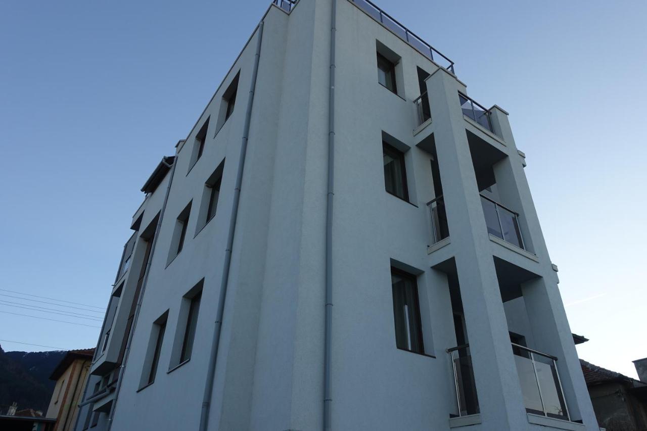 Enis Hotel С Минерален Басейн Saparewa Banja Zewnętrze zdjęcie