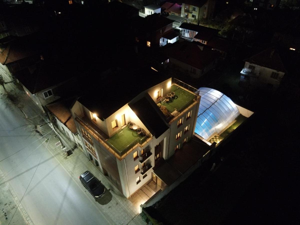 Enis Hotel С Минерален Басейн Saparewa Banja Zewnętrze zdjęcie