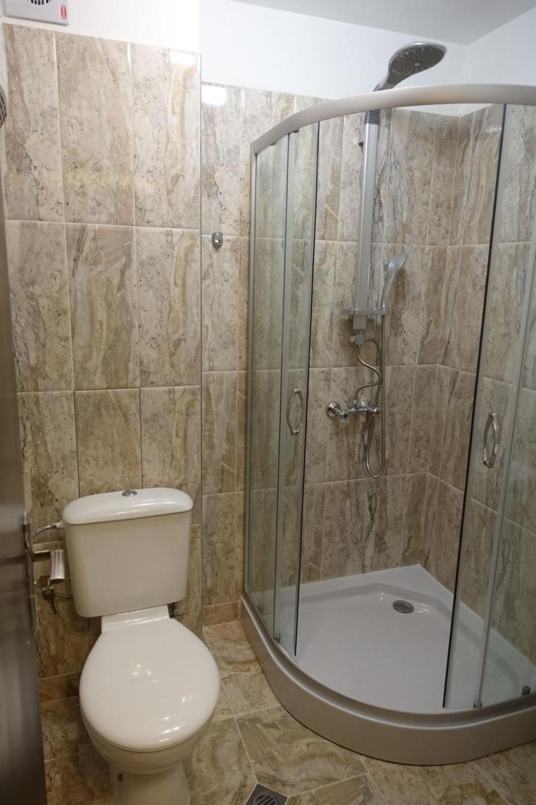 Enis Hotel С Минерален Басейн Saparewa Banja Zewnętrze zdjęcie